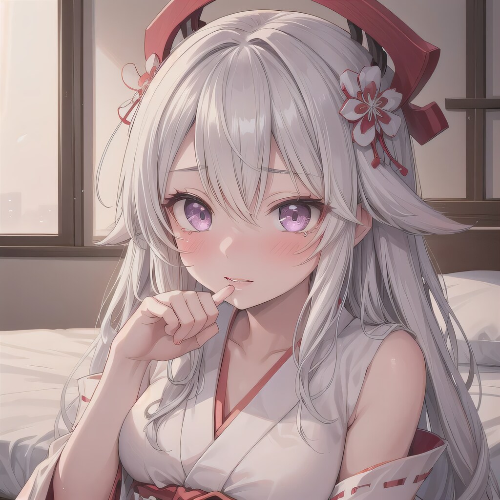 白髪ロングで巫女服の少女４