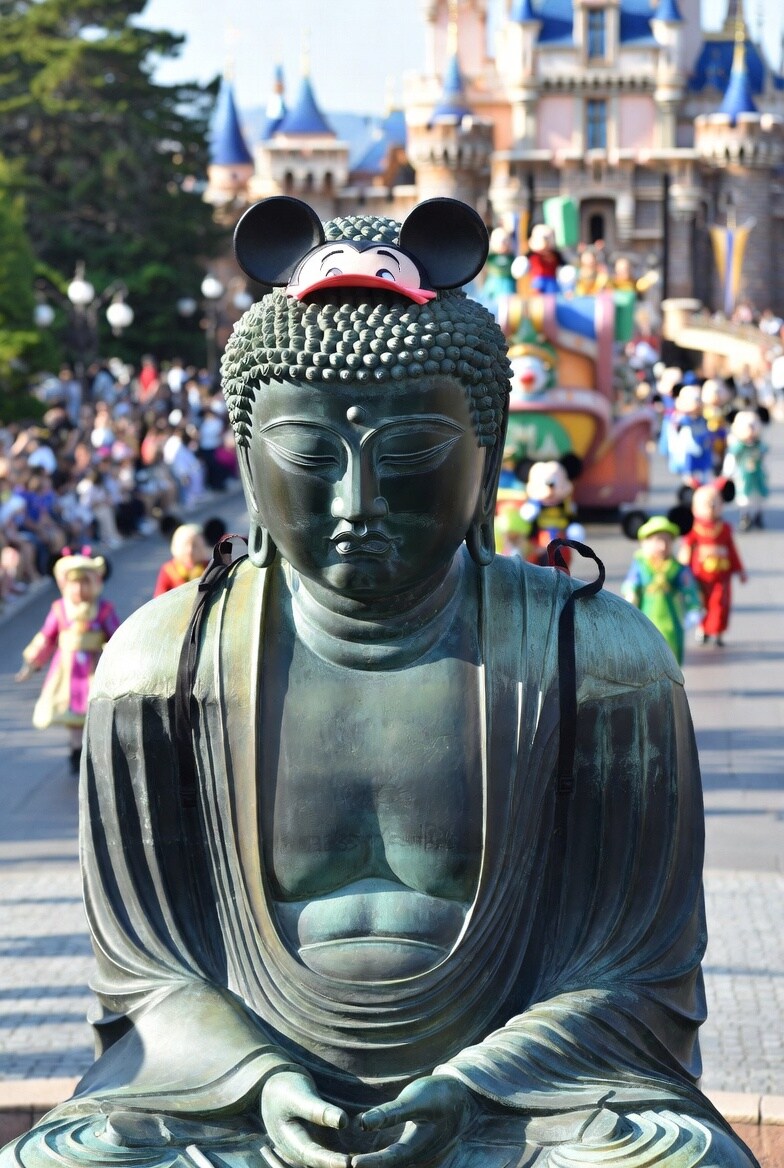 奈良からやって来た大仏