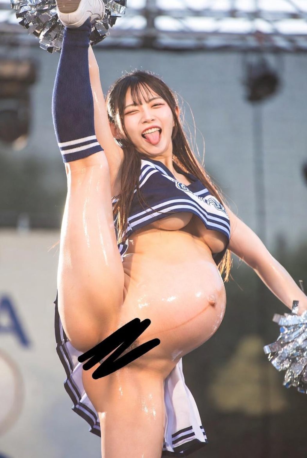 ノーパン露出チアガール②