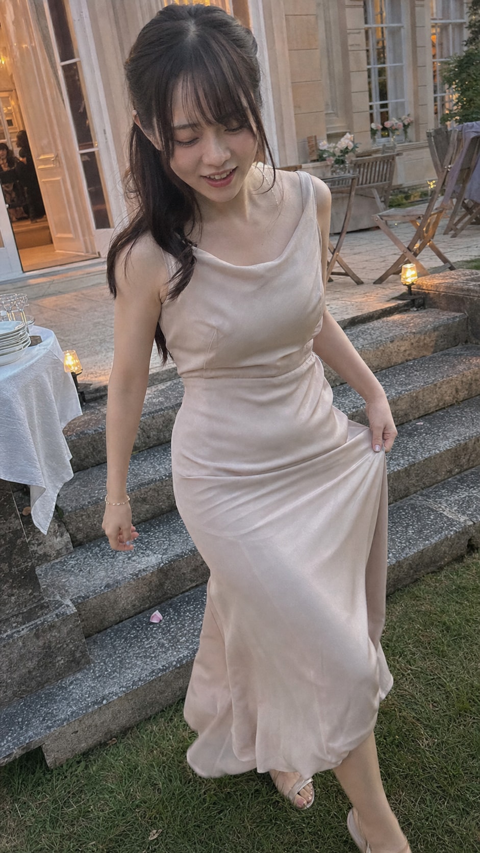 An Evening Wrapped in Silk