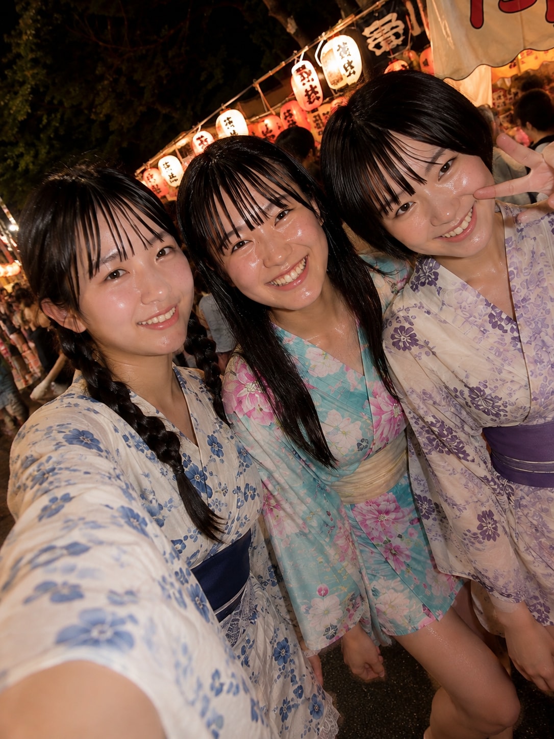 夏祭り仲良し3人