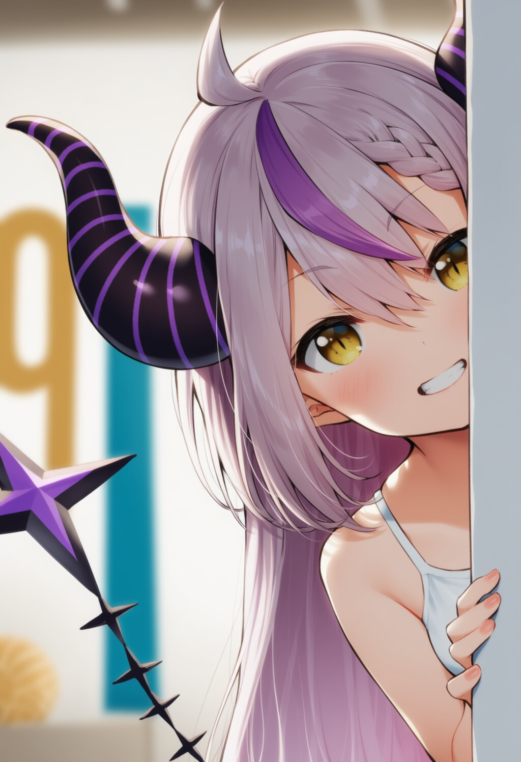 やまだが物陰からジッと見つめているだけ