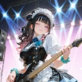 萌音も絵梨奈先輩目指して頑張ります❤️張り切って参りましょう❤️🎸 2枚目