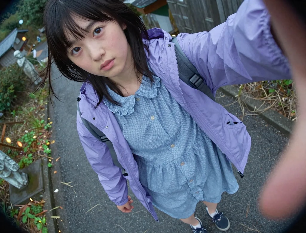 冒険する女の子　１