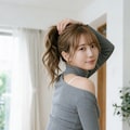 ニット越しでも分かる、あなたへの欲望。 ビキニとのコラボレーション 2枚目
