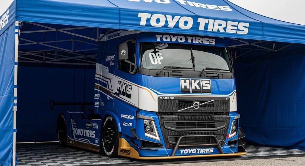 トーヨータイヤボルボトラック