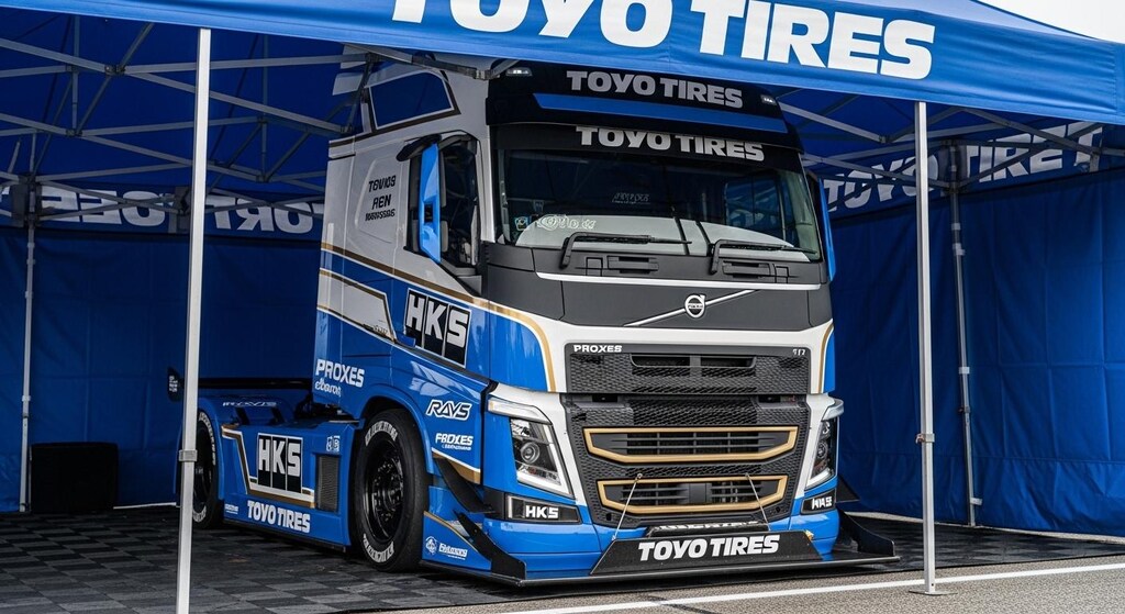 トーヨータイヤボルボトラック