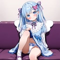 瑠璃野ねもがソファで片足をあげてパンチラ 2枚目
