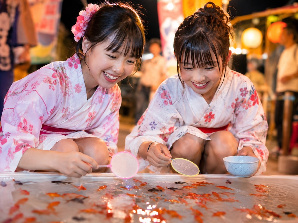 健全に金魚すくい