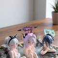 ブルーアーカイブ   ケイ  天童アリス  空崎ヒナ  デスクの上の温泉♨️ アクリルドールフィギュア 2枚目