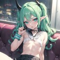 若いエルフちゃんはカラオケに夢中 2枚目