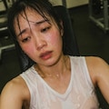 【プロンプトあり】練習後、汗ビチャ 乳首透け 4枚目