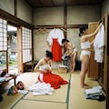 巫女さんの更衣室 6枚目