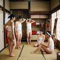 巫女さんの更衣室 4枚目