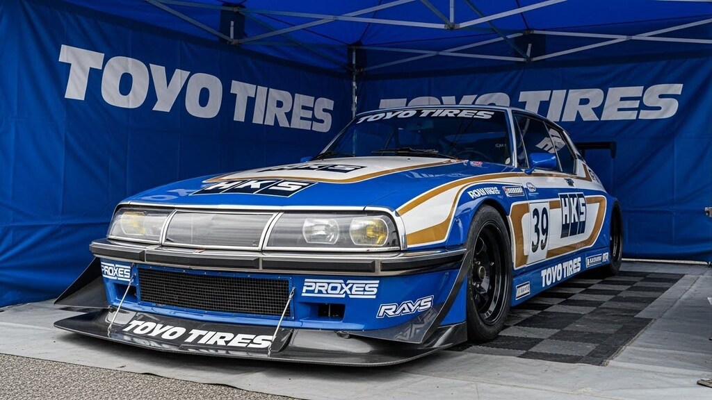 トーヨータイヤシトロエンセダン