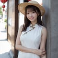 中華街を散策する女性 2 4枚目