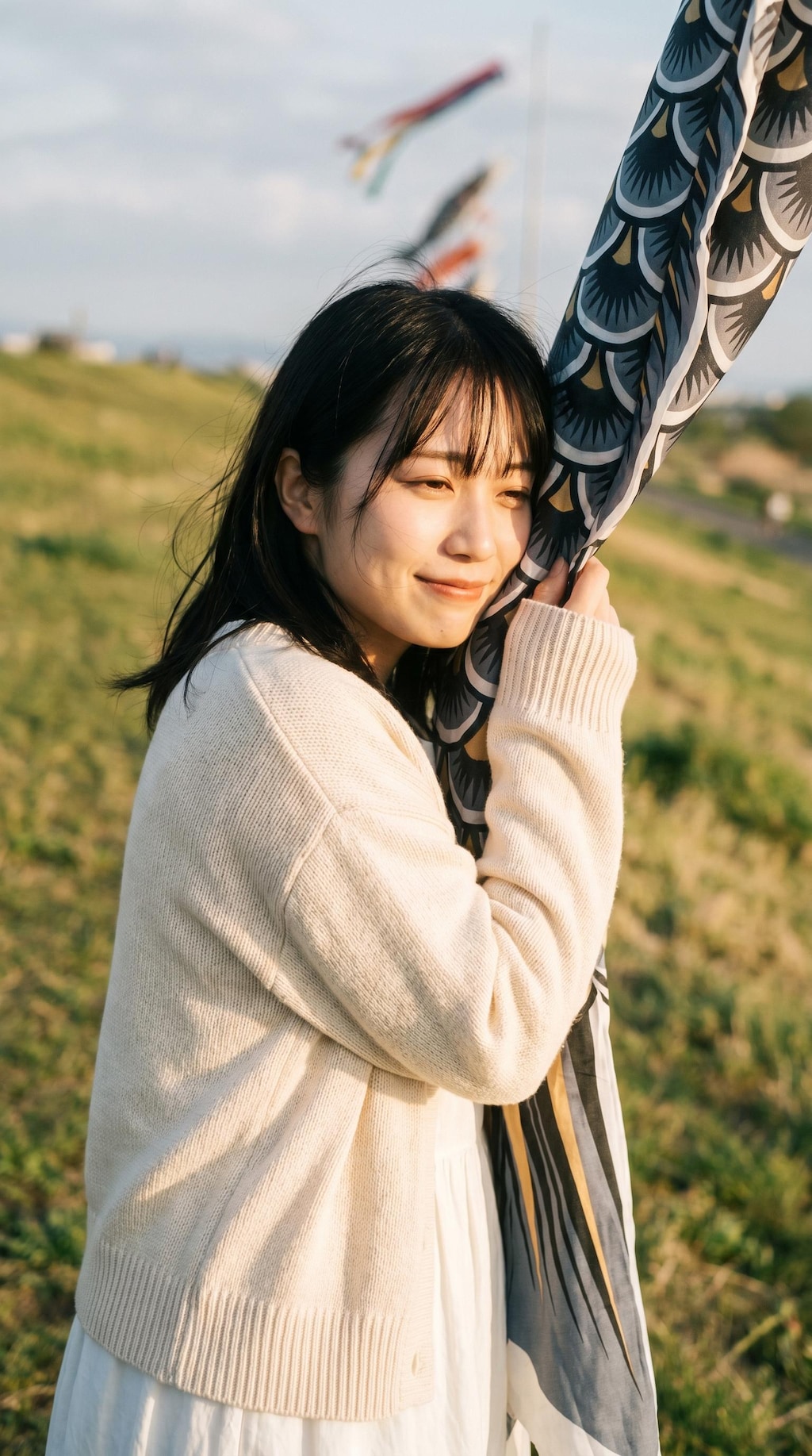Holding the Wind Close