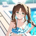 バイオリンを持つメガネっ娘ほか 2枚目