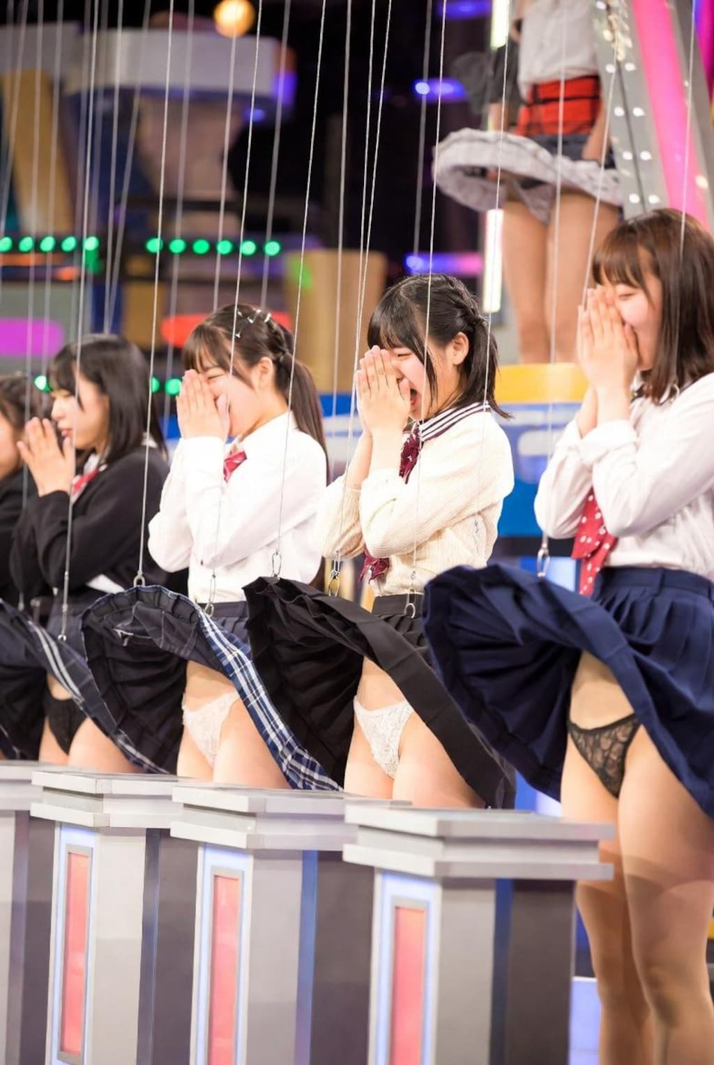スカートアップダウンクイズ