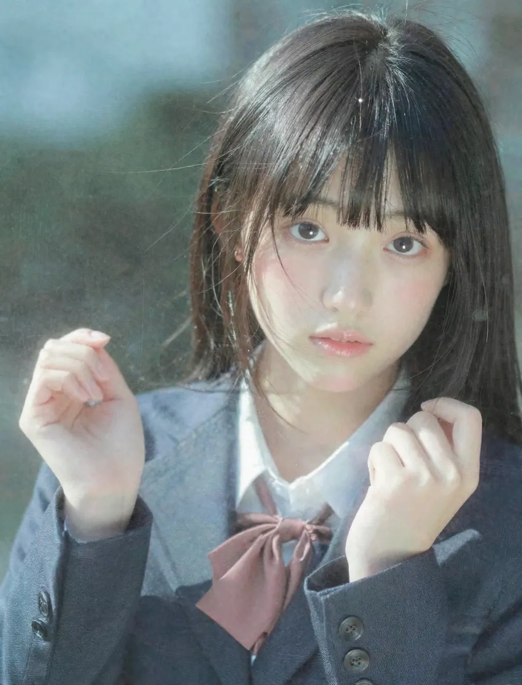 制服を着た彼女