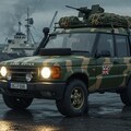 ランドローバーディスカバリー軍用車 3枚目