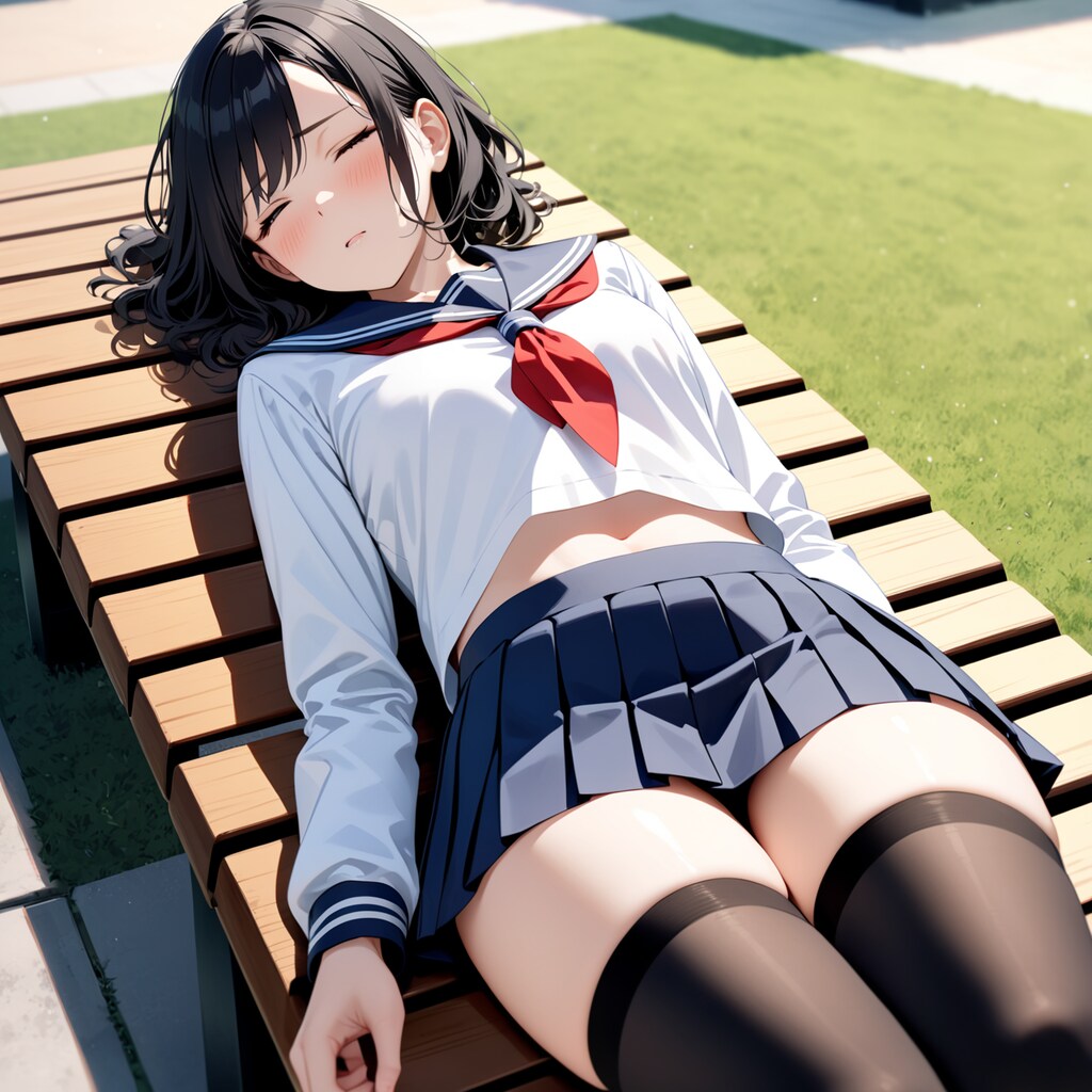 公園のベンチでお腹を出して寝る女の子