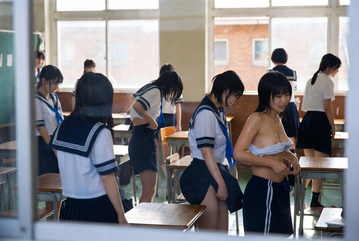 望遠レンズで教室を… (2)