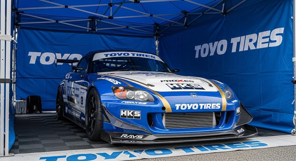 トーヨータイヤS2000