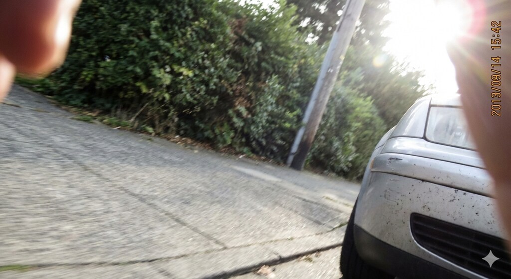 Z-imageのテスト生成おまけ(iPhone風写真)