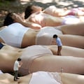 レースエッジのパンティの構造とレース柄のデザインを学ぶ小人たち【小人シリーズ】 7枚目