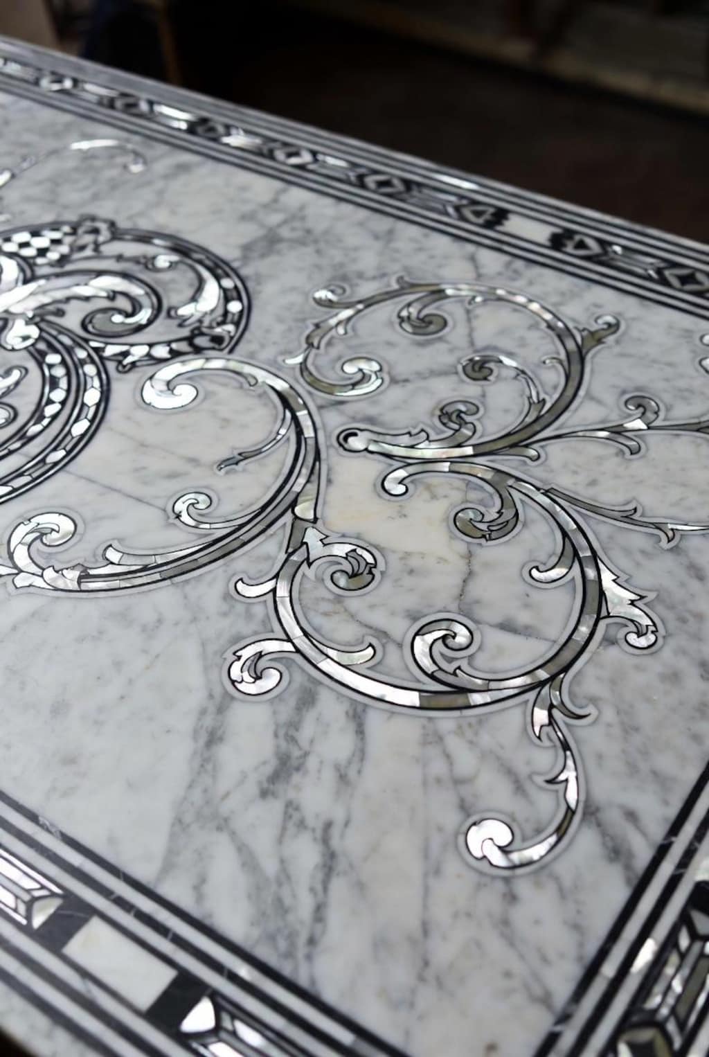 大理石と螺鈿細工集１