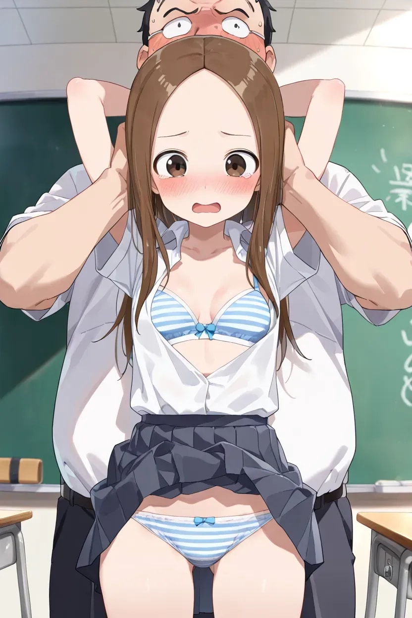 羽交じめにされて何も隠せない高木さん