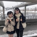 通学中の仲良し2人娘 4枚目