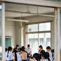 望遠レンズで教室を… (1) 4枚目