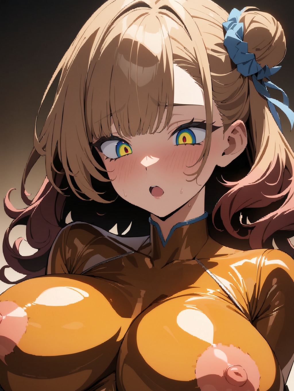ラテックスボディースーツでポロリ