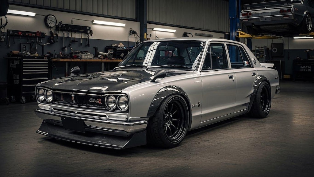 スカイライン2000GT-R  ４ドア