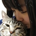 猫にキスする子 8枚目