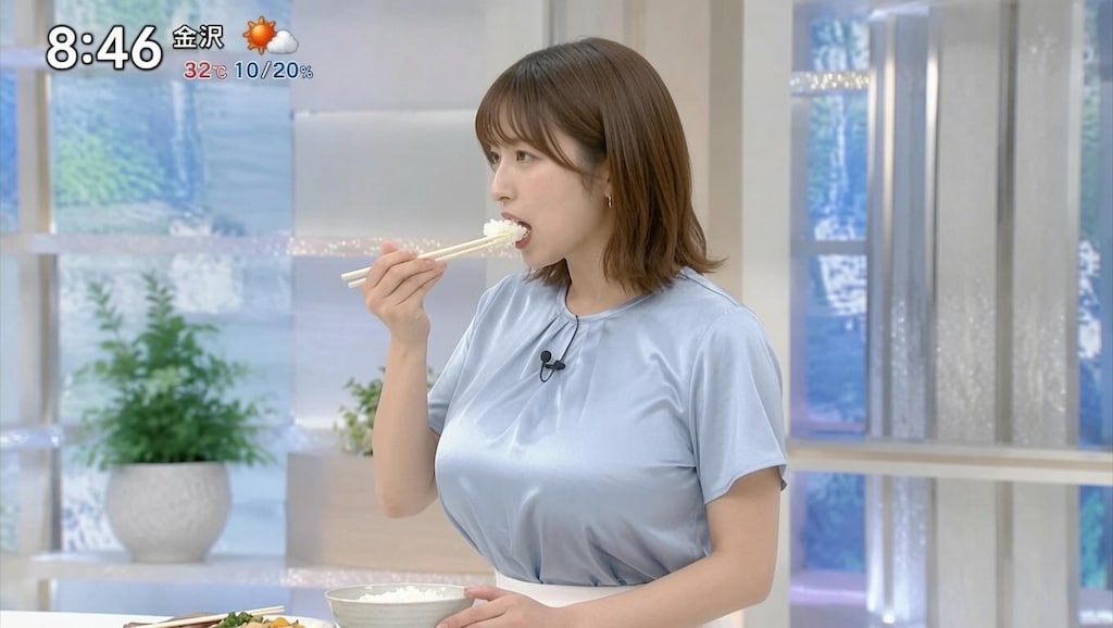 地方アナ　朝からもぐもぐ