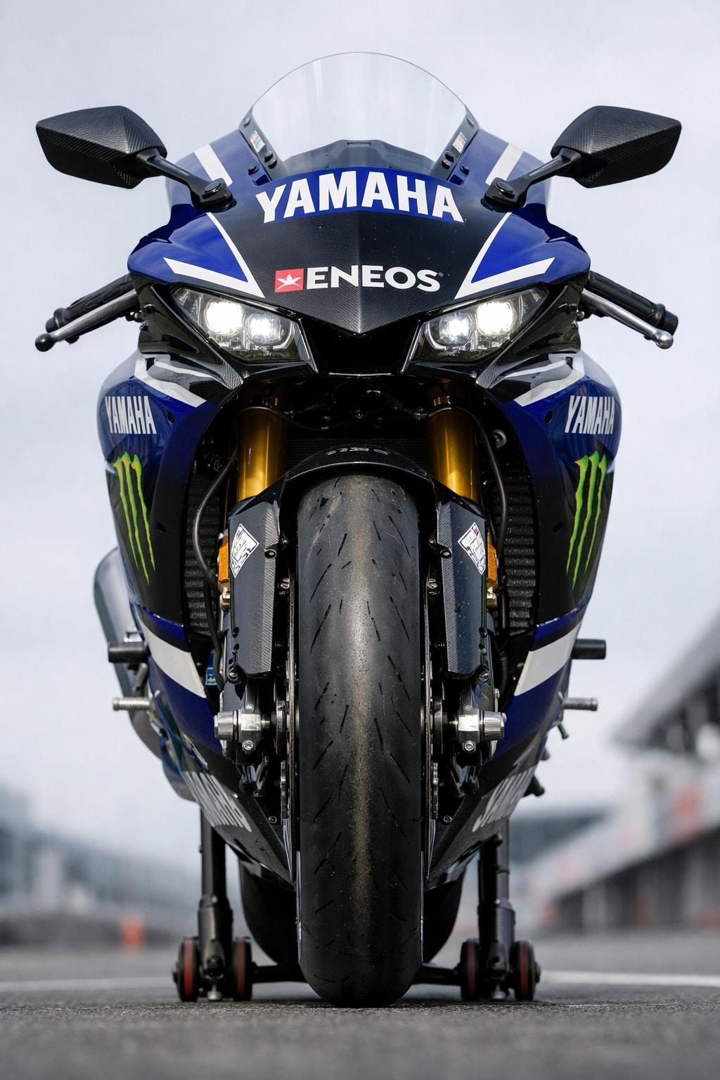 YAMAHA