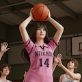 女バスのジャンプシュート355 11枚目