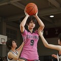 女バスのジャンプシュート355 6枚目