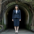 スーツ女子とトンネル 3枚目