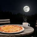 未確認飛行ピザとピザムーンを観賞する月見ピザ 2枚目