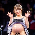 ノーパン露出アイドル① 2枚目