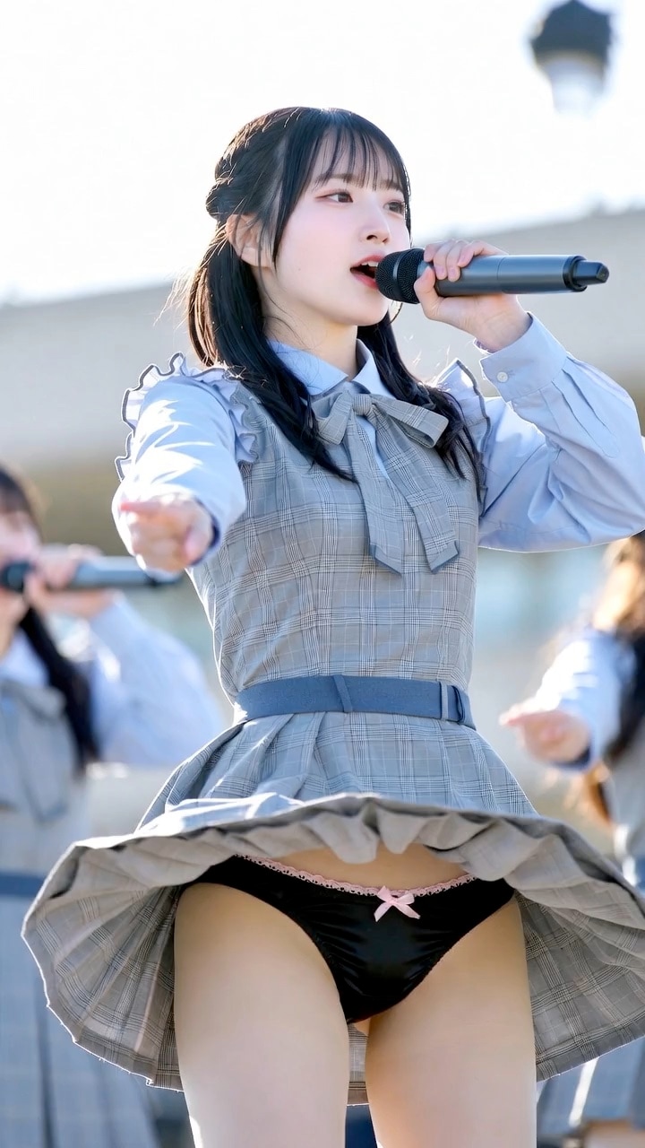 アイドルだって脱いでみたい！04