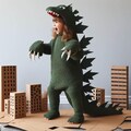 【DALL-E3】ゴジラの着ぐるみを着た女の子 3枚目