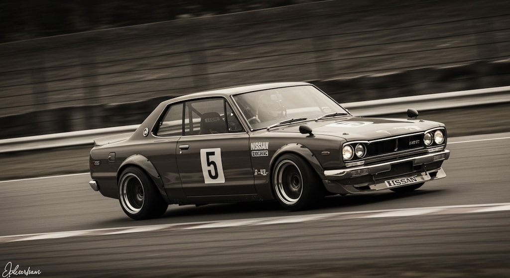 スカイライン2000GT-Rレーシングカー白黒写真風