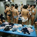 部室の隅に置かれた怪しい箱 5枚目