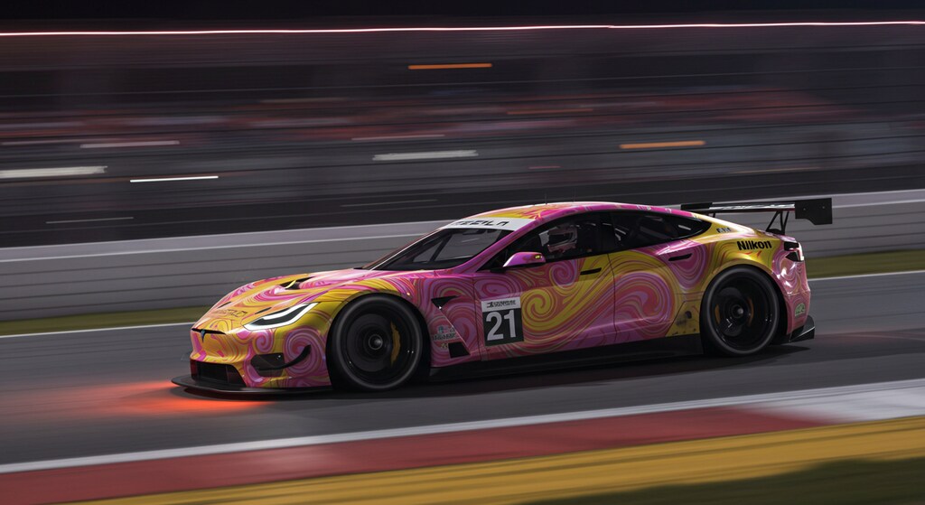 ニコンテスラレーシングカー