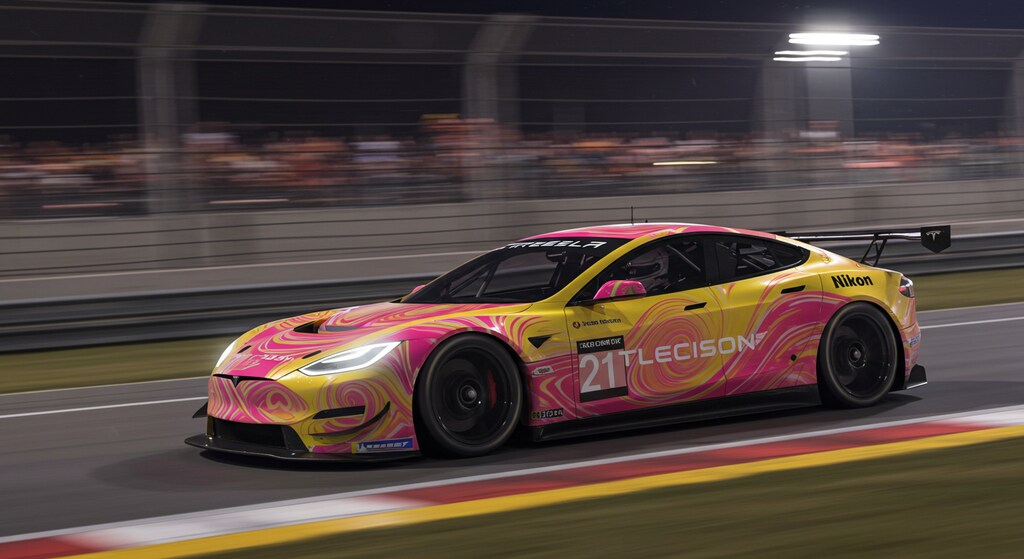 ニコンテスラレーシングカー